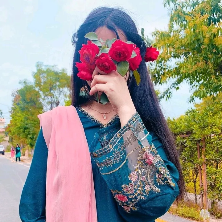 @alishba_786_
