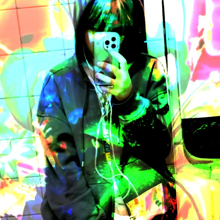 @_heaven.is.a.bedroom_