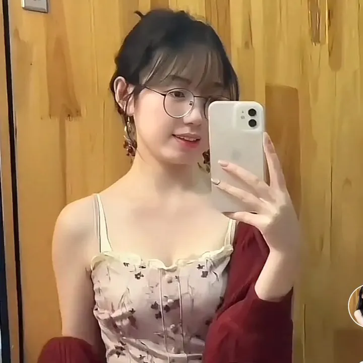 @petitegirlsfits