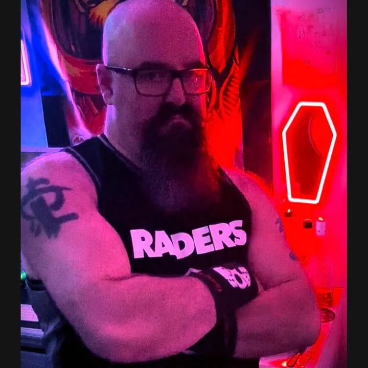 @theeultivillain