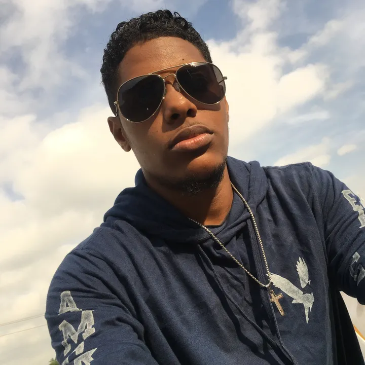 @quadier_