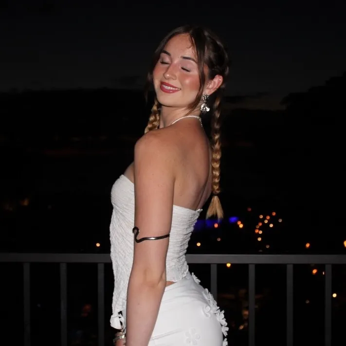@_lexirose_