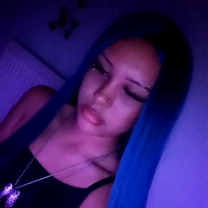 adore._ellaa11