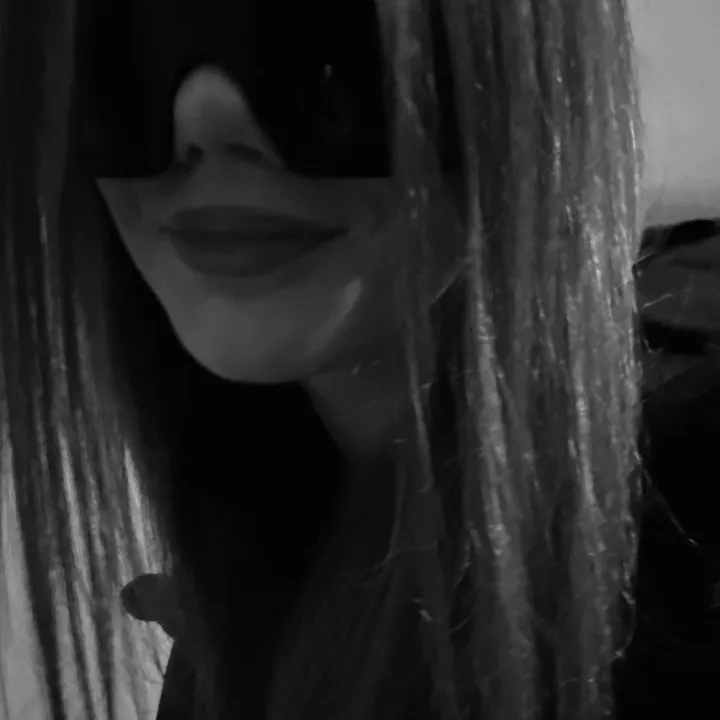 @enaayoyo