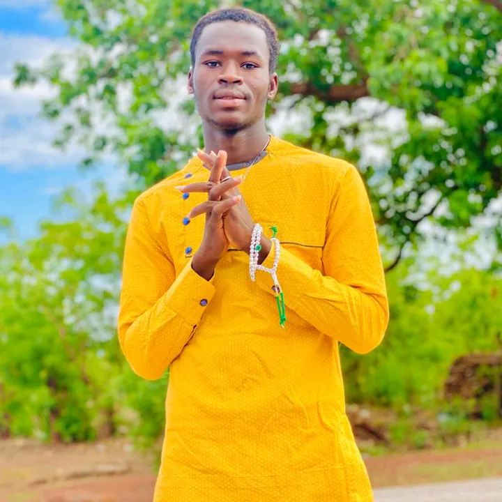@abubakariarimiya2