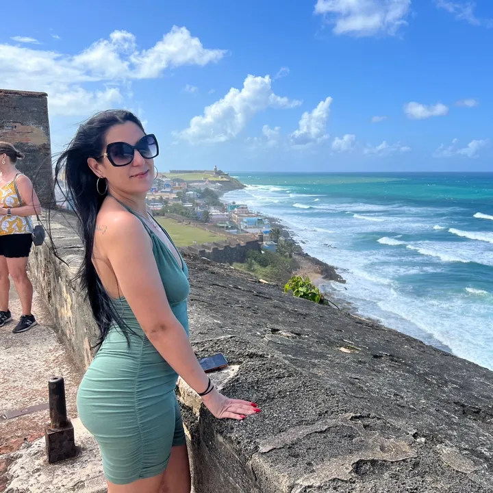 @travelwithlizbet