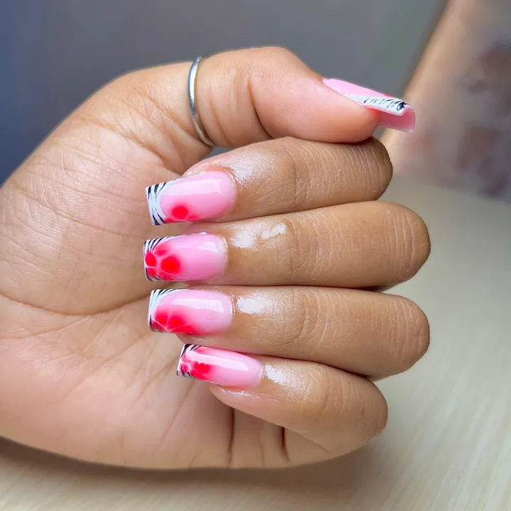 @afroartnails