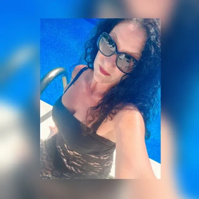 @tizianaarwenjadis