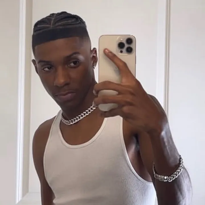 @theefamouskeyy