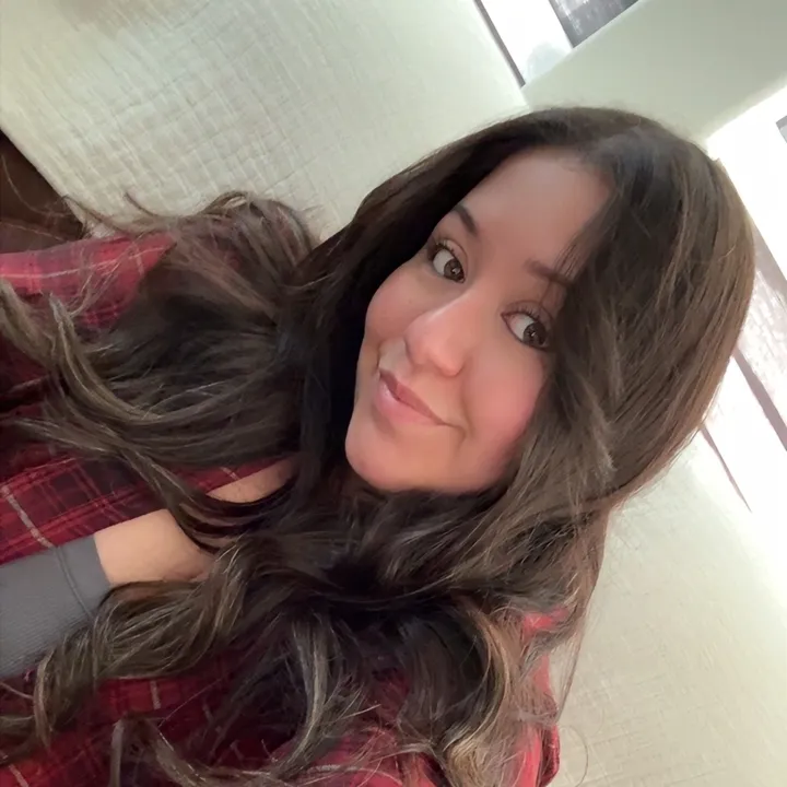 anahisvlogs