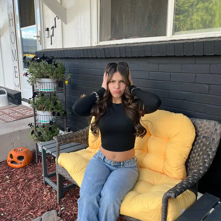 ._.bellaa1