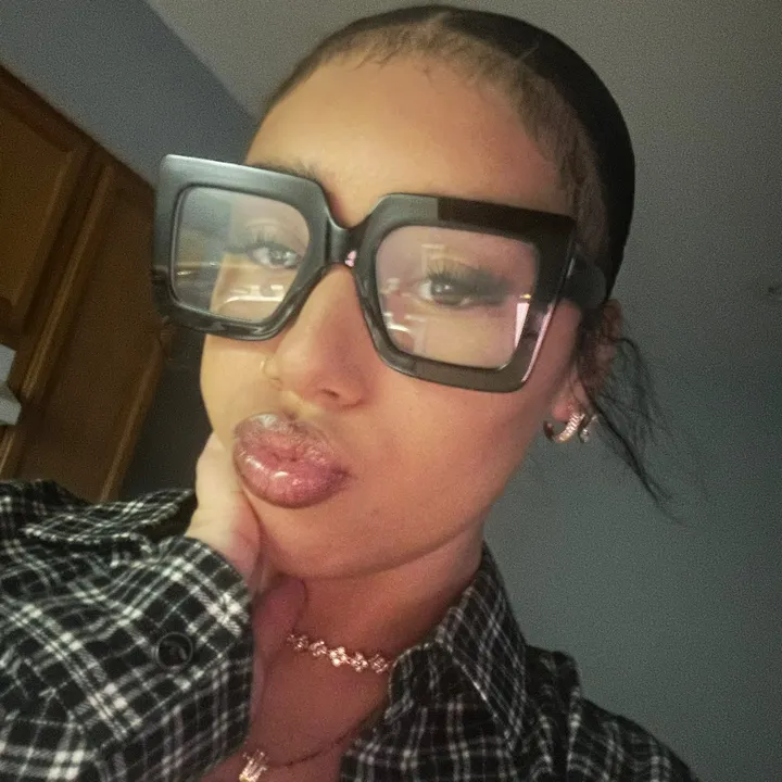 @victoriaaxhill