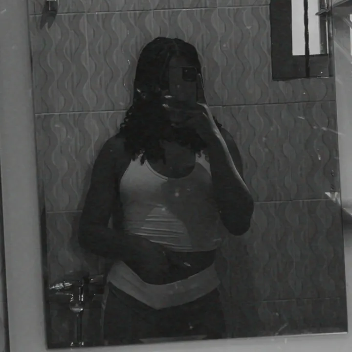 pretty_lioness086