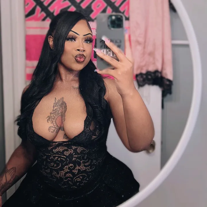 @lalachrissyy