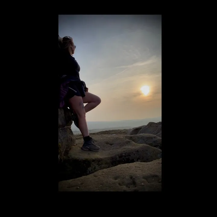 a_girl_in_the_hills