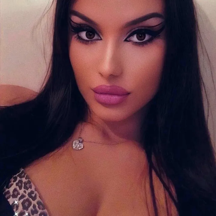 @tinaa_cakic