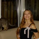 @carolinewrennn