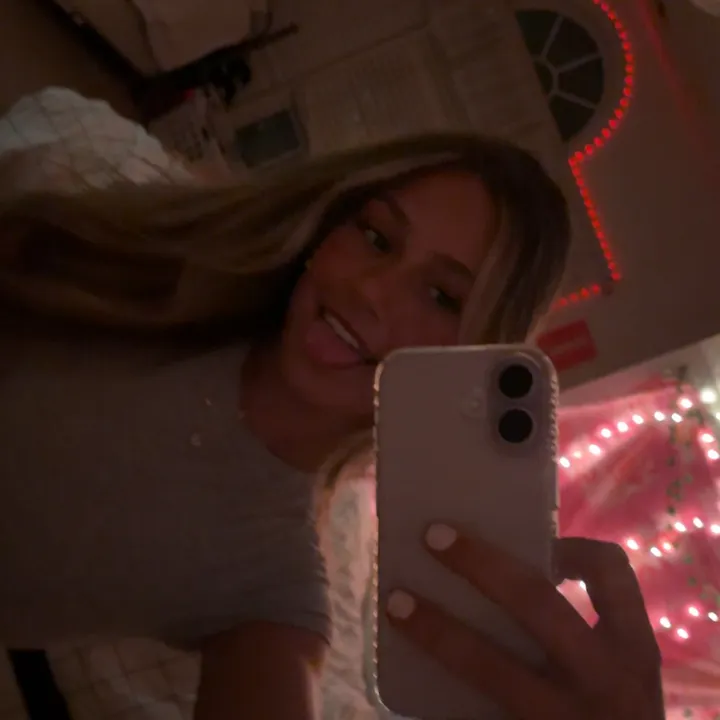 @audreystokes_