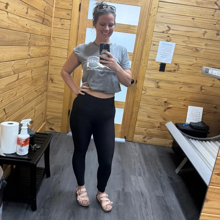 @sarahsellsthelake