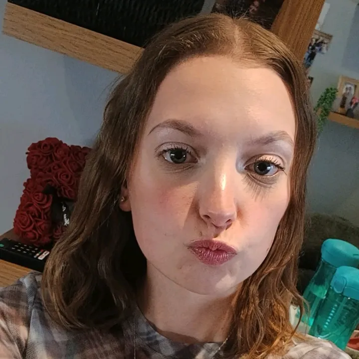 @kirstypage20