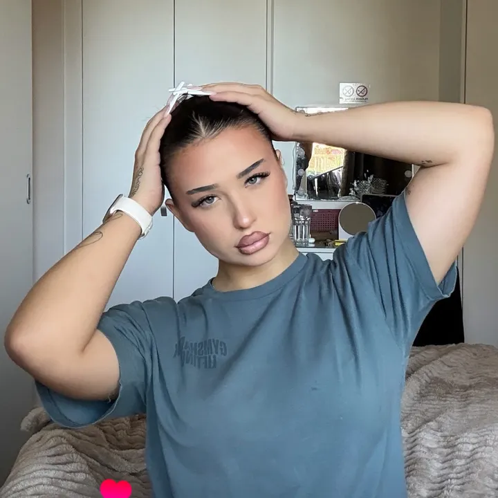@favlaurik