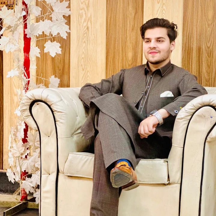 @raheel_official04