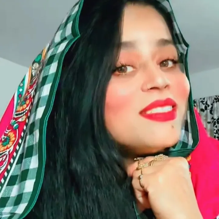 ghazal_khan_03