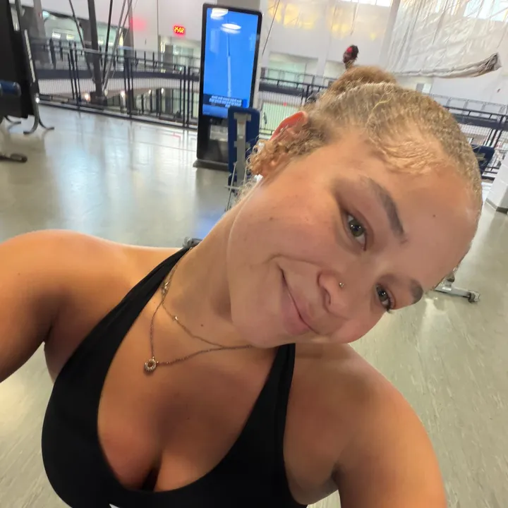 @charlizetaylorrr