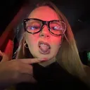 @missaverykate