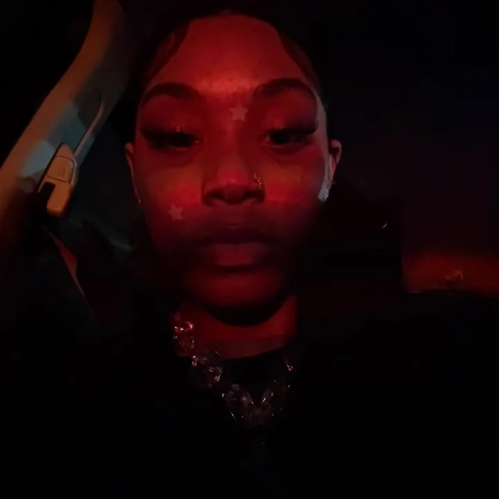 @shegocrazy4d_