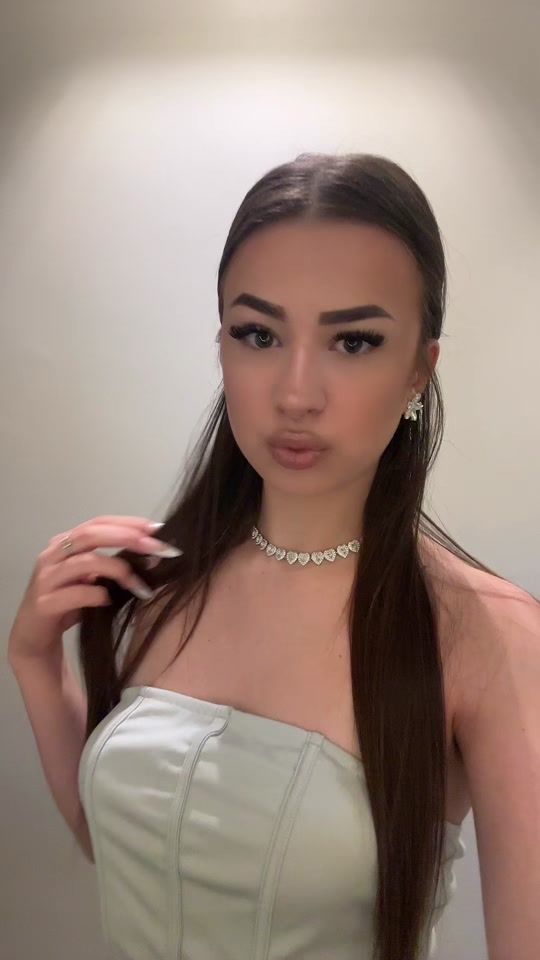 TikTok video thumbnail by saradelmi222