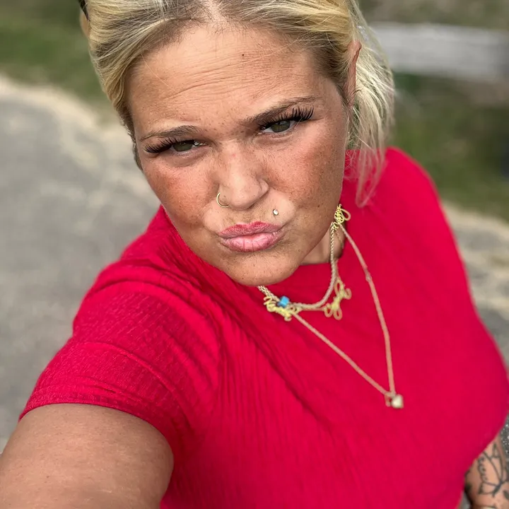 @aylo1950