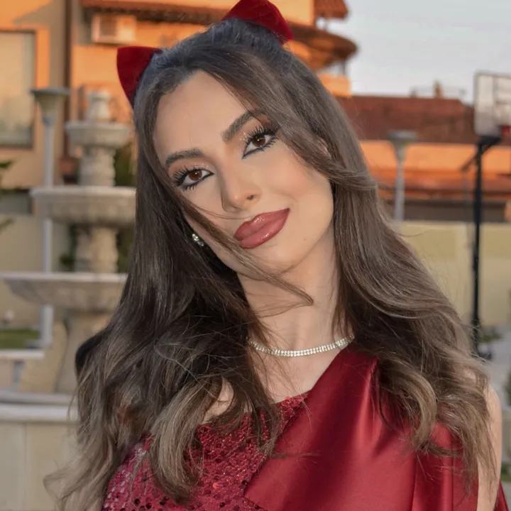 @juliakassas
