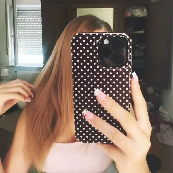 @helenasophiee