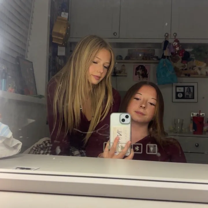 @phoebe_xx4