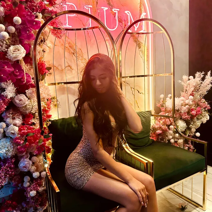 @vee.kissess