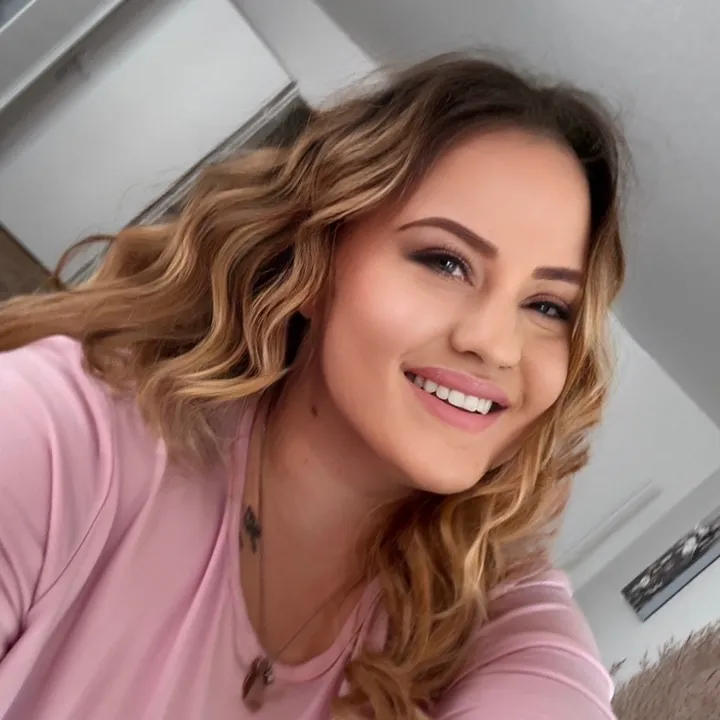@july_vuitton