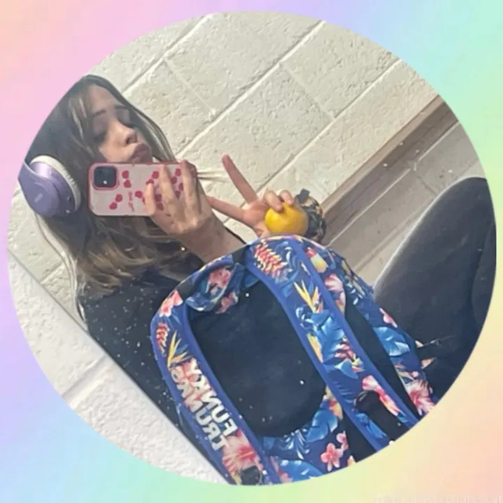 @yvanille6x
