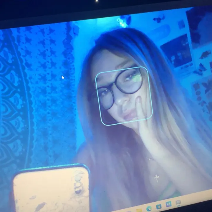 @ohitsmolly