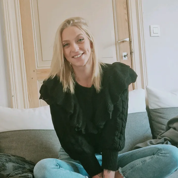 @alinepasson