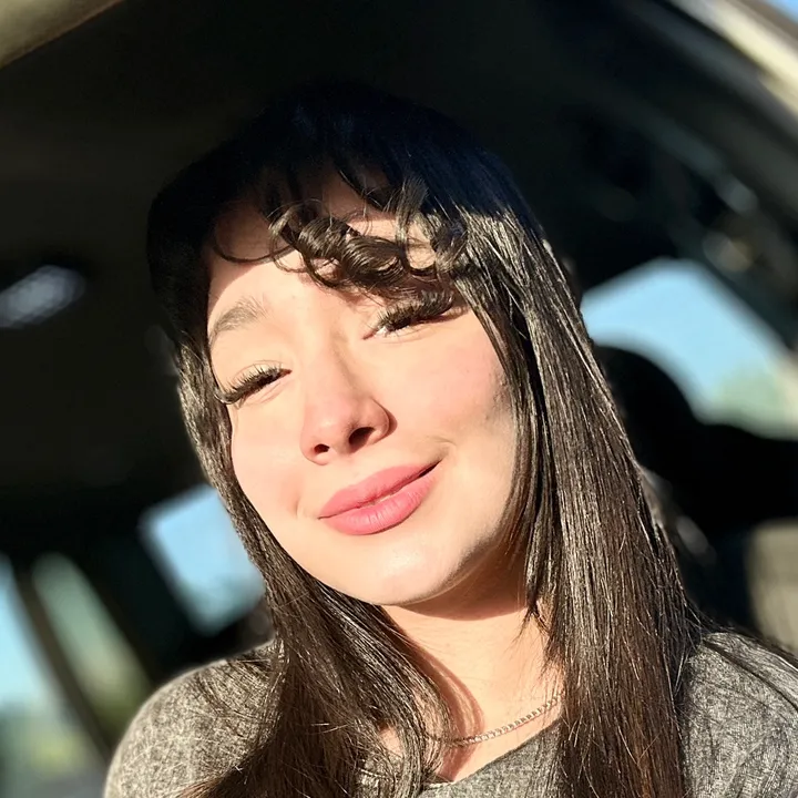 @parniafarajiii