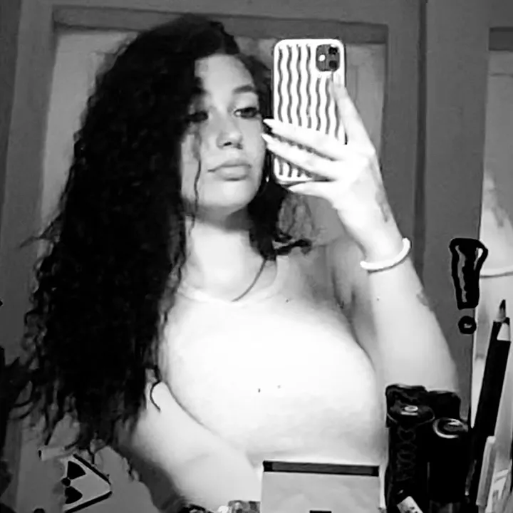 _.karolinkqq