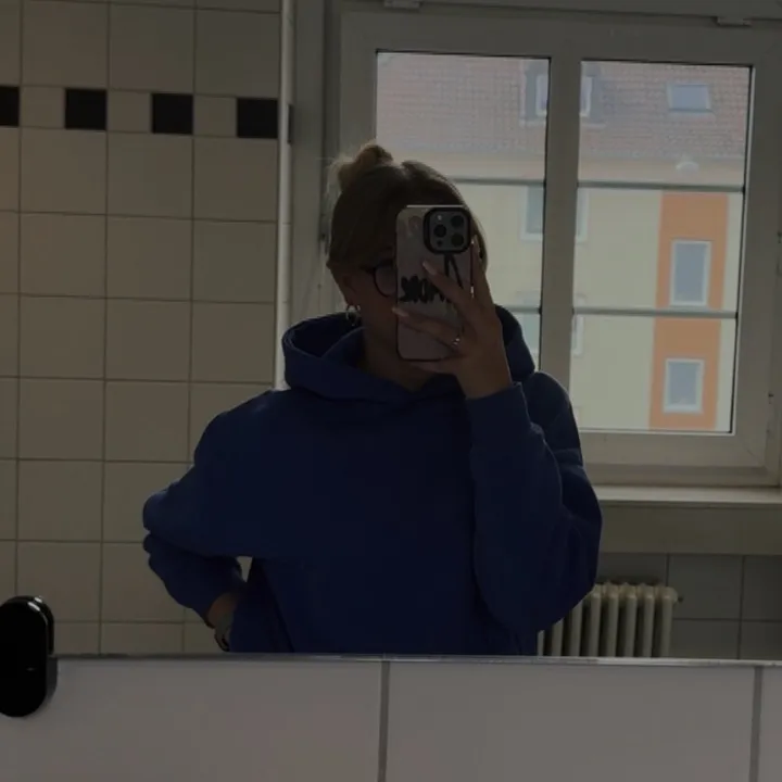 @weilblondhalt