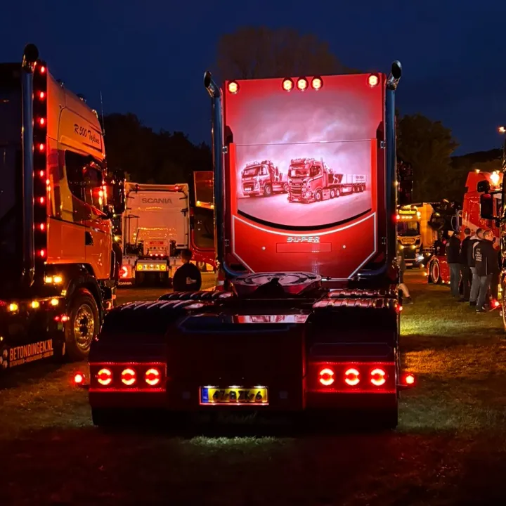 @truckfotografie.wtc