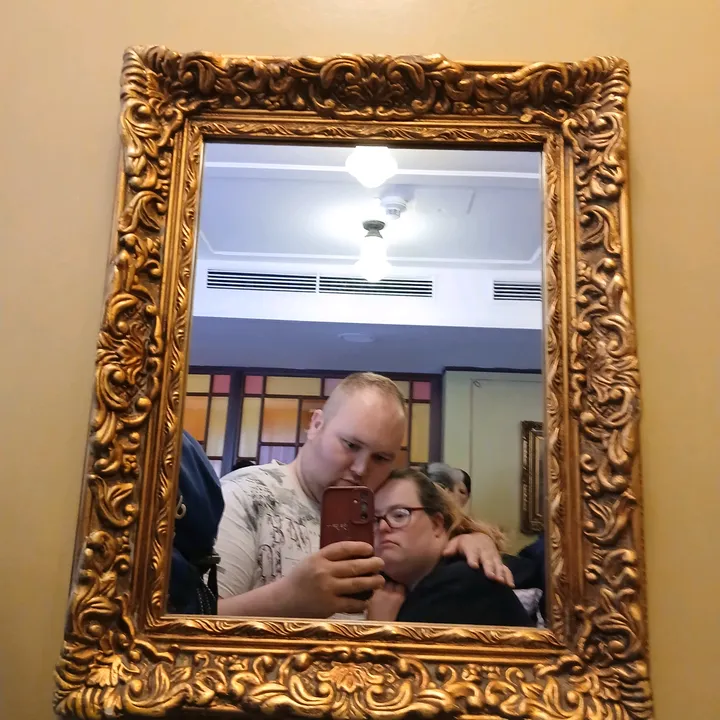 @timhollywood0