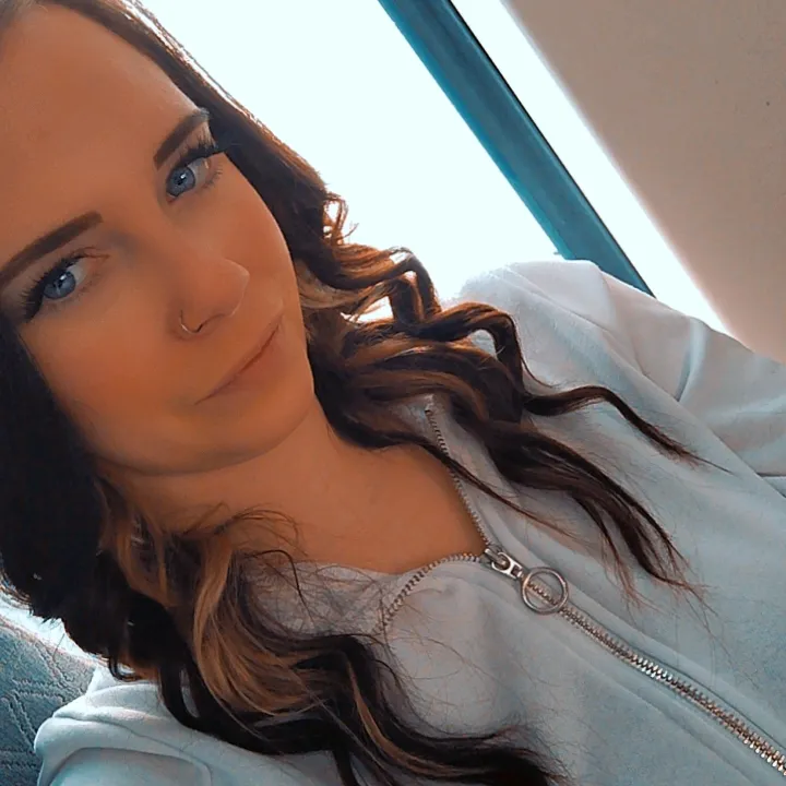 @danielaruth_official
