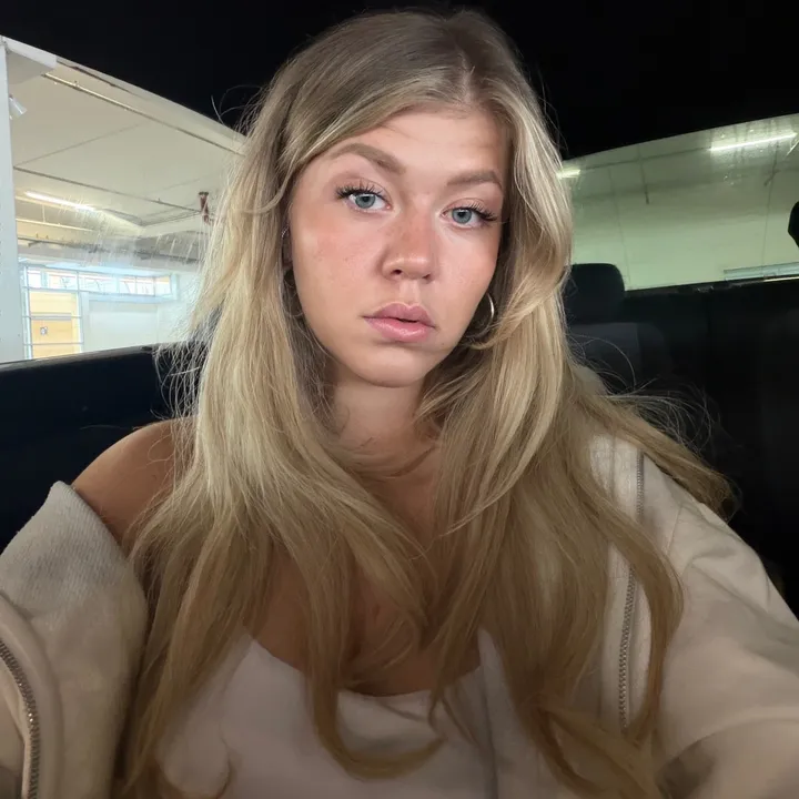 @monawithoutlisaa