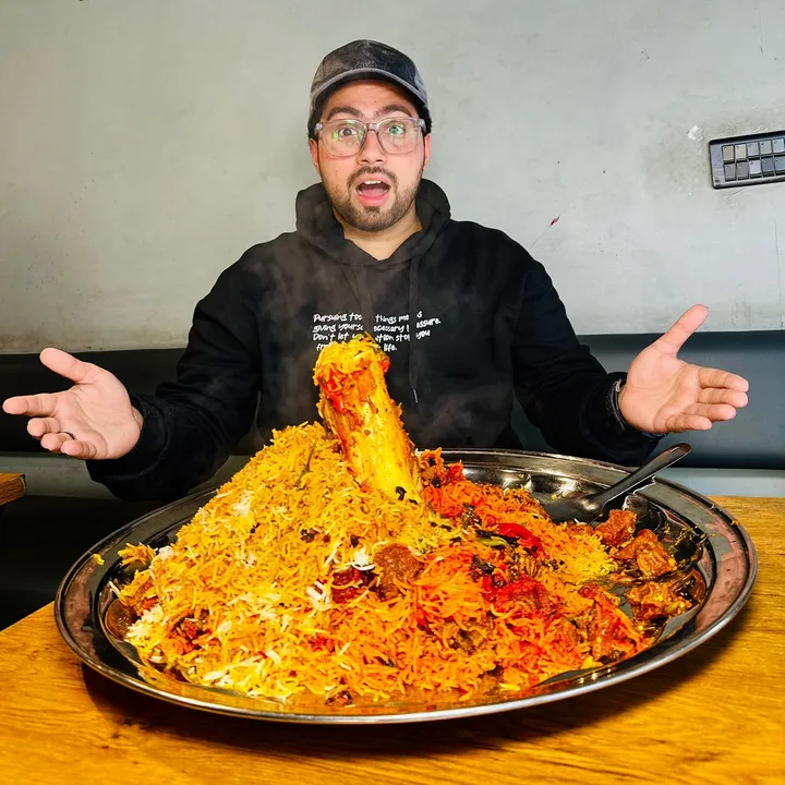 @humzareels18