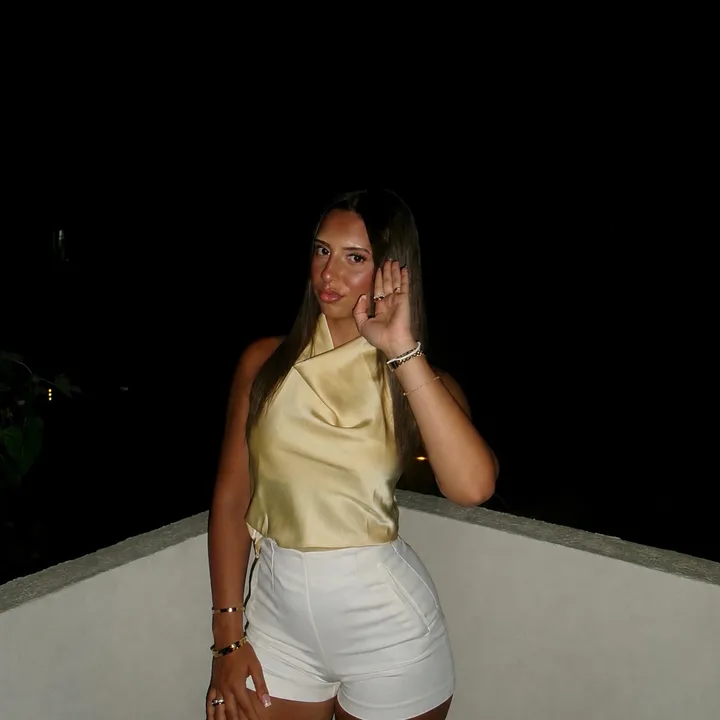 @22lanaaa_