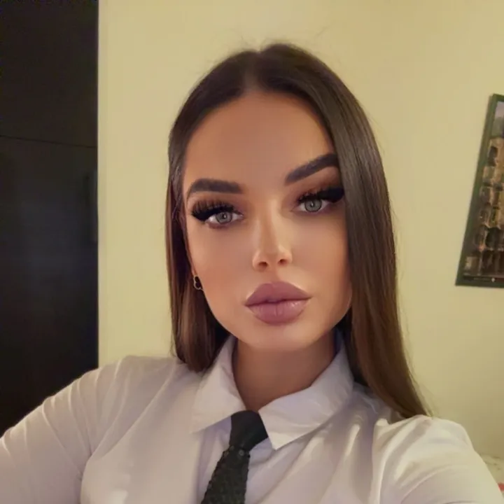@elenamirabela09